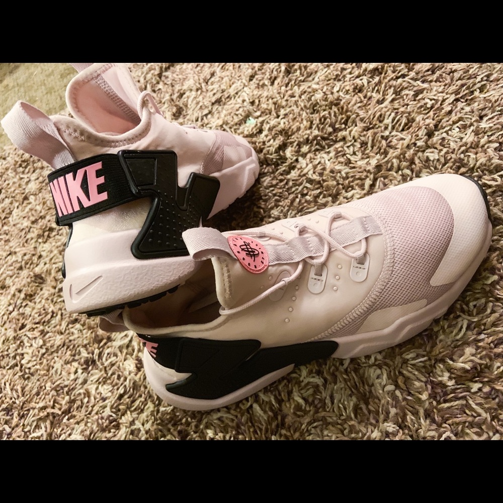 ‼️SOLD‼️ Nike Air Huaraches